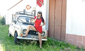 Asian beauty loves the 70s but also passionate outdoor masturbation